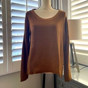 Harper sweater top (from Francesca’s boutique)